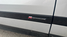 Land Rover Range Rover Evoque 1.5 P300e R-Dynamic SE 5dr Auto Hatchback